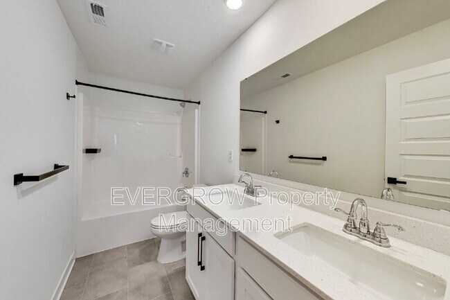 Building Photo - 4543 Nokes Pl
