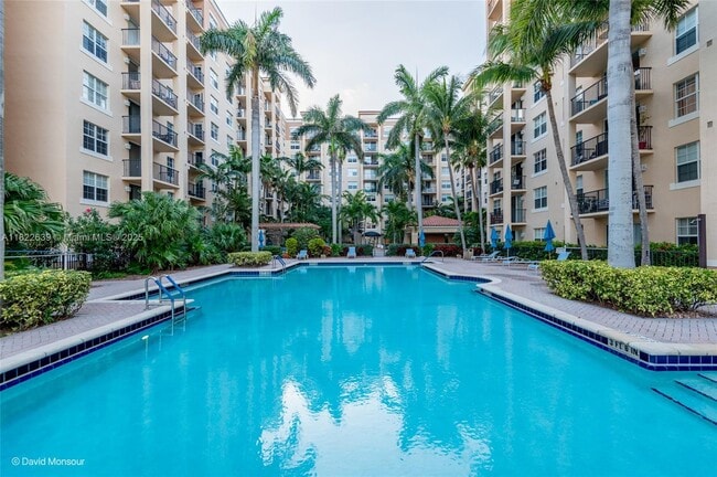 Building Photo - 1801 N Flagler Dr