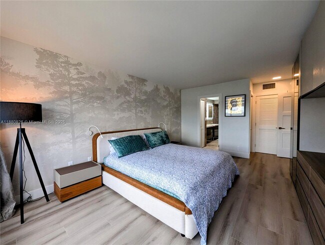 Building Photo - 500 Three Islands Boulevard