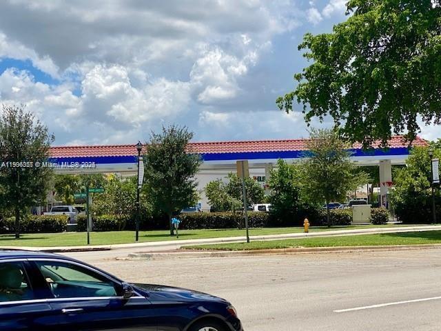 Building Photo - 7470 Miami Lakes Dr