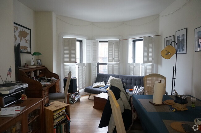 Building Photo - 531 Beacon St