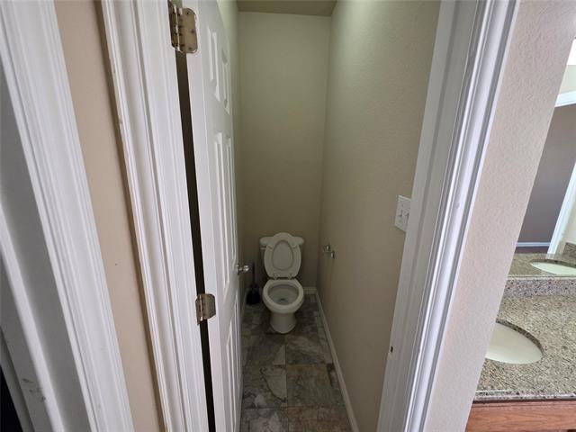 Building Photo - 1522 Avenue E