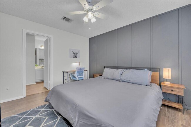 Building Photo - 1507 Hollow Tree Blvd