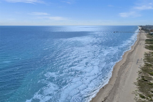 Building Photo - 2501 S Ocean Blvd