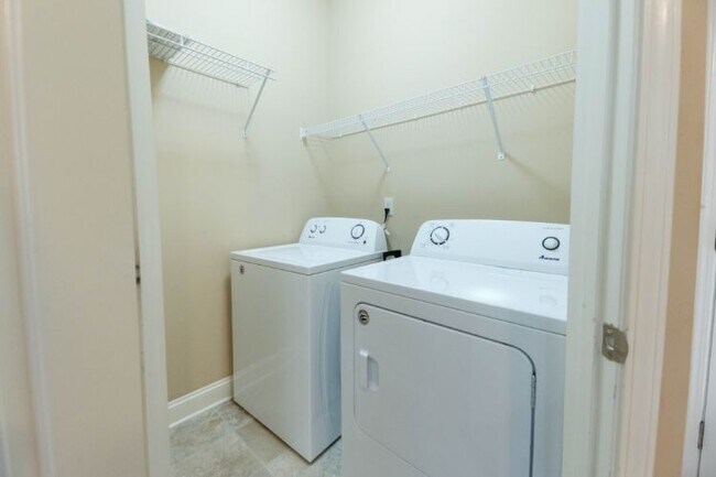 Building Photo - 1137 Woodbury Falls Ct