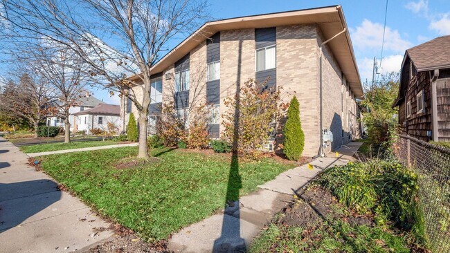 Interior Photo - Rosewood Apartments