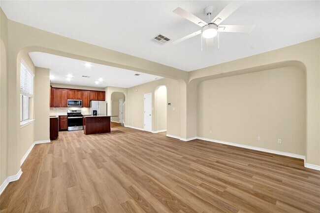 Building Photo - 1090 Sussex Way