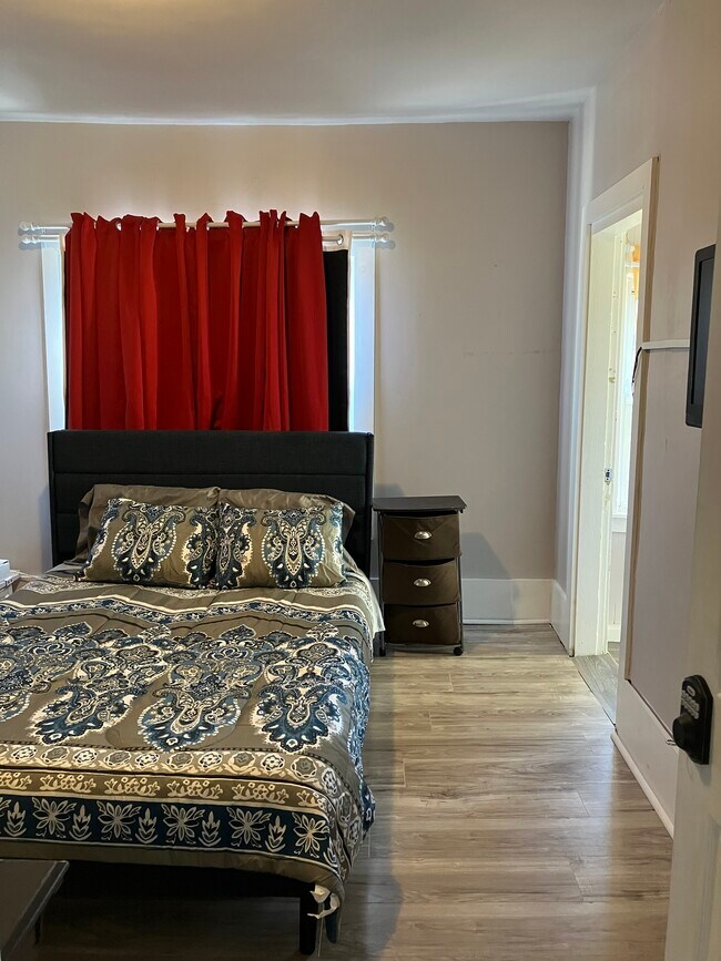 Building Photo - 30 Merrick Ave