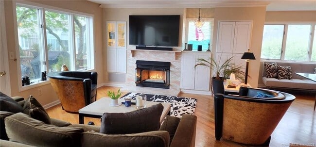 Building Photo - 47 Harbour View Pl