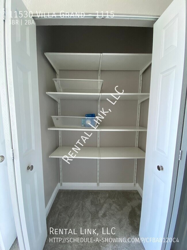 Building Photo - 11530 Villa Grand