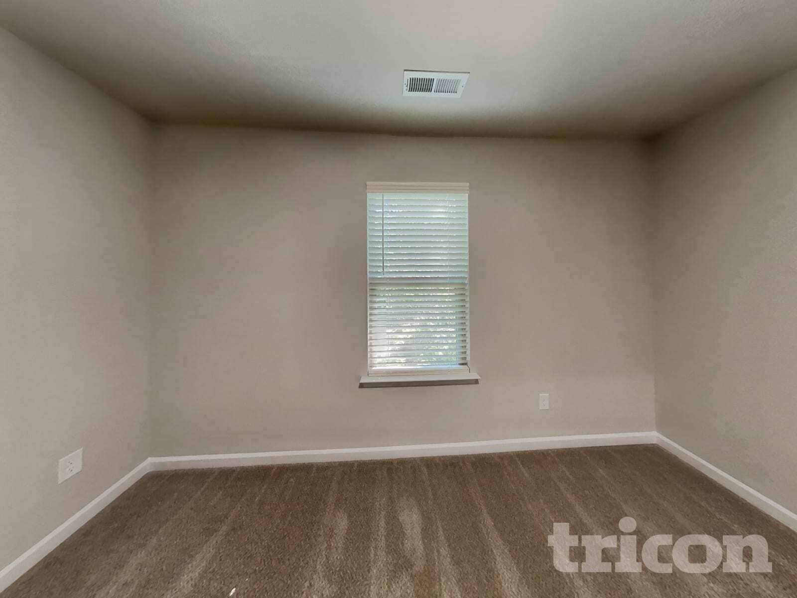 Building Photo - 229 Spring Knoll Dr