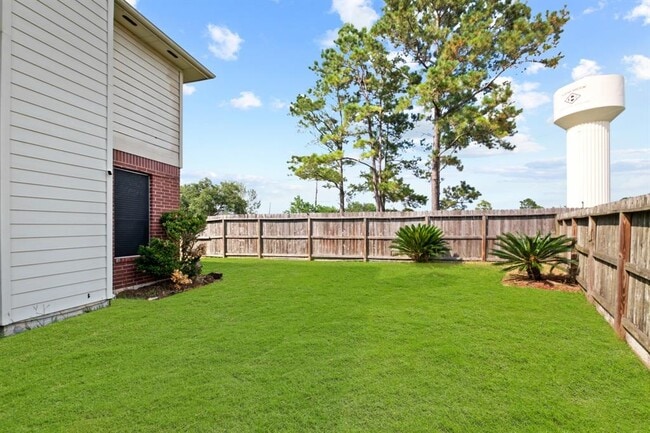 Building Photo - 16035 Capistrano Falls Dr