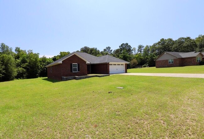 Primary Photo - 3335 Valencia Dr
