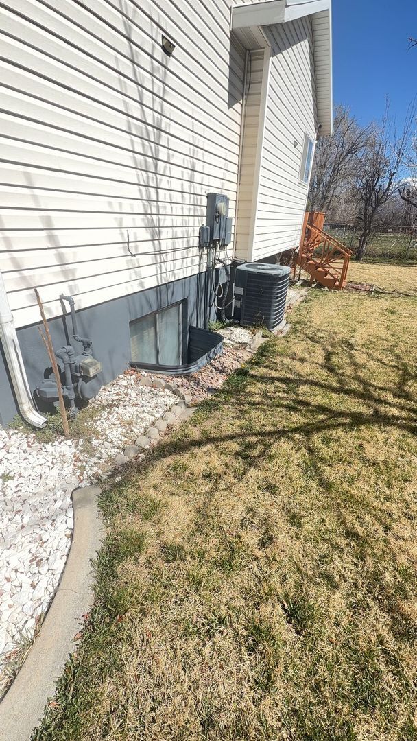 Building Photo - WEST JORDAN 5 BED, 4 BATH HOME