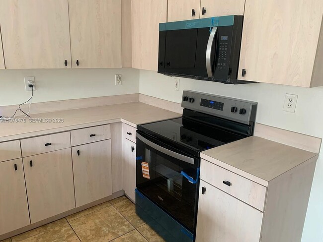 Building Photo - 13849 SW 275th Terrace