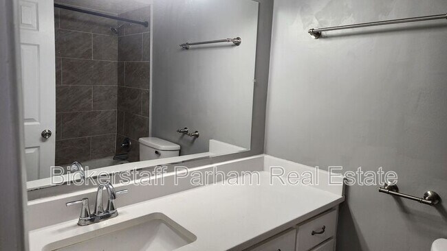 Building Photo - 5332 Olliff Ln