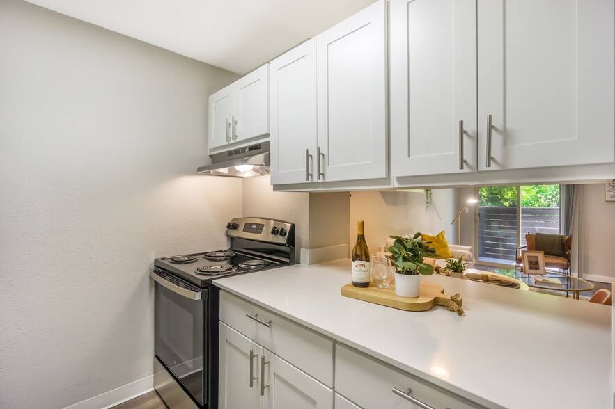 Updated Kitchen - Maplewood Park