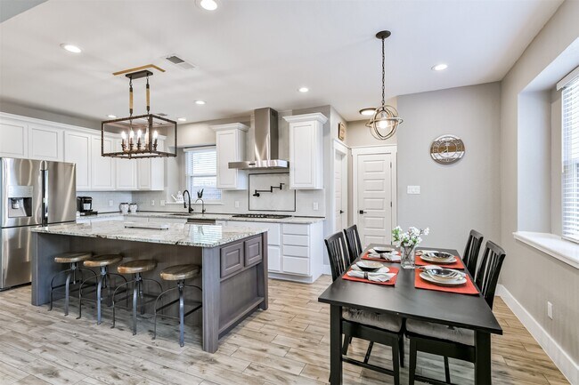 Building Photo - 11642 Cypresswood Dr