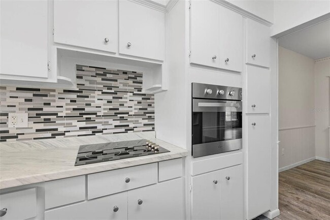 Building Photo - 809 S Duncan Ave