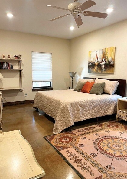 Building Photo - 6601 Rash Ct