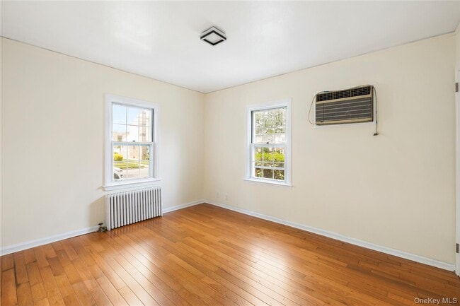 Building Photo - 40 Pilgrim St