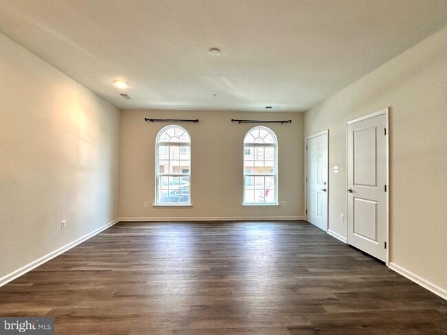 Building Photo - 13727 Endeavour Dr