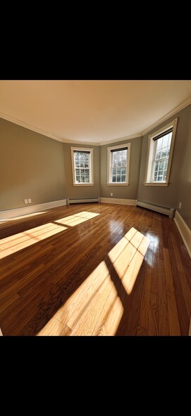 Building Photo - 631 Prospect Mountain Rd