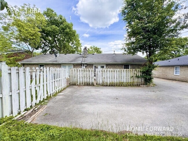 Building Photo - 3441 Warwick Ct