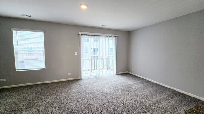 Building Photo - 2484 Alison Ave