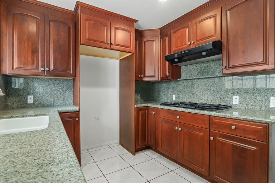 Building Photo - 1524 Coolidge Ave