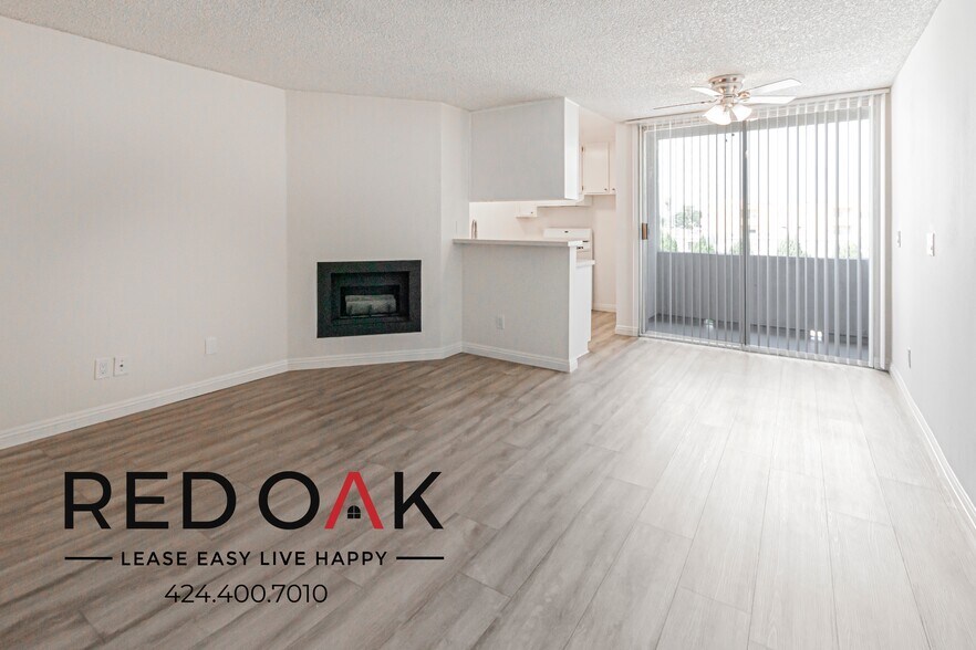 Building Photo - 8309 Cedros Ave