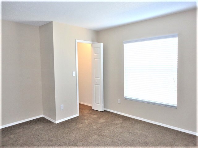 Building Photo - 2050 Harcourt Pl