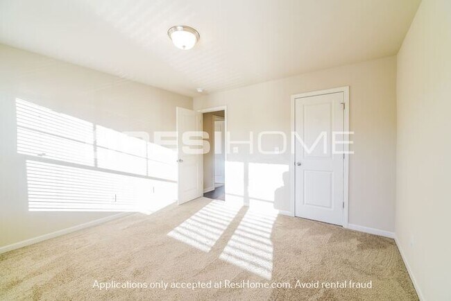 Building Photo - HOME FOR RENT!!