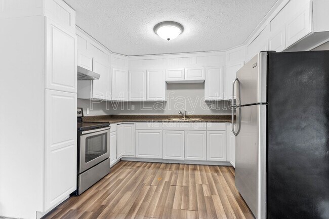 Building Photo - 5318 E 200 N