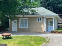 Building Photo - 806 Briarcliff Rd NE