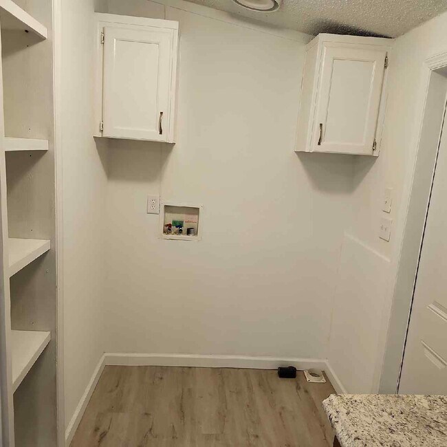 Building Photo - 85008 Loretta Ln