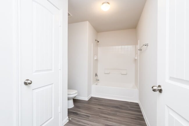 Building Photo - 3619 Spy Glass Hill Dr