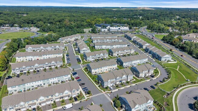 Building Photo - 22 Coburgh Dr