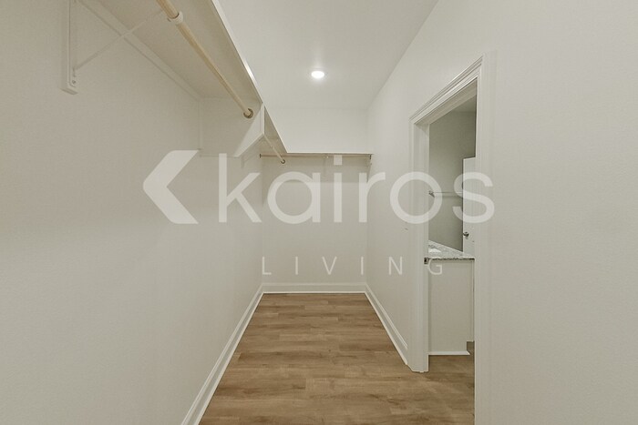 Building Photo - 13785 Willowmore Dr