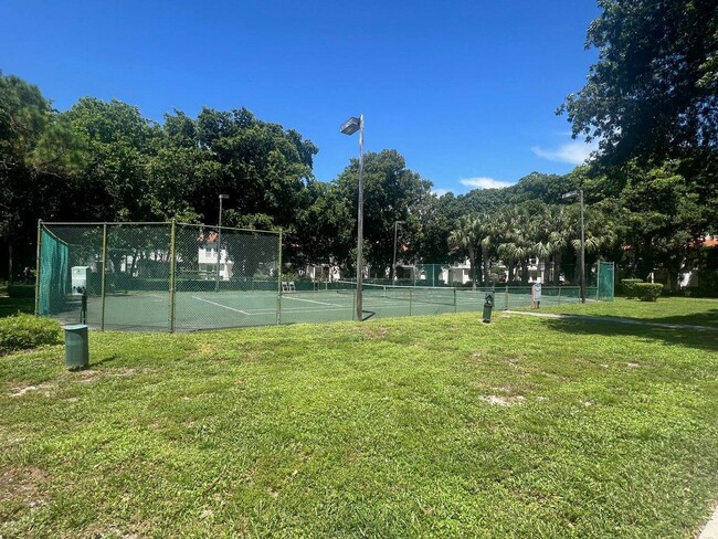 Building Photo - 1050 Crystal Way