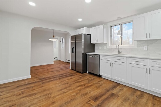 Building Photo - 58 Cutler Dr