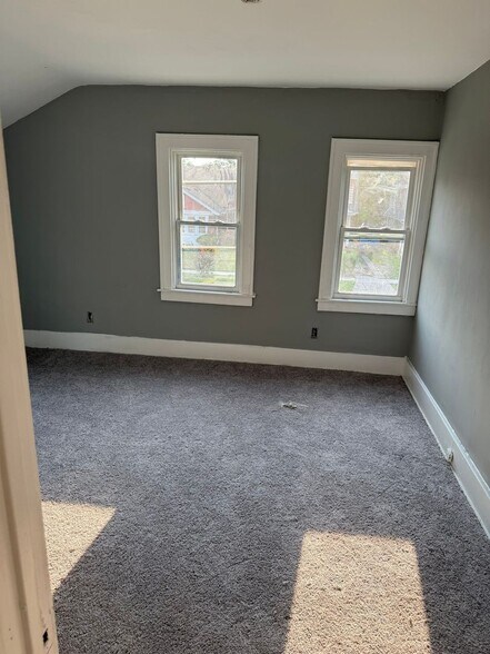 Building Photo - 12722 Birwood St