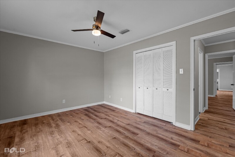 Building Photo - 425 N Dresden Cir