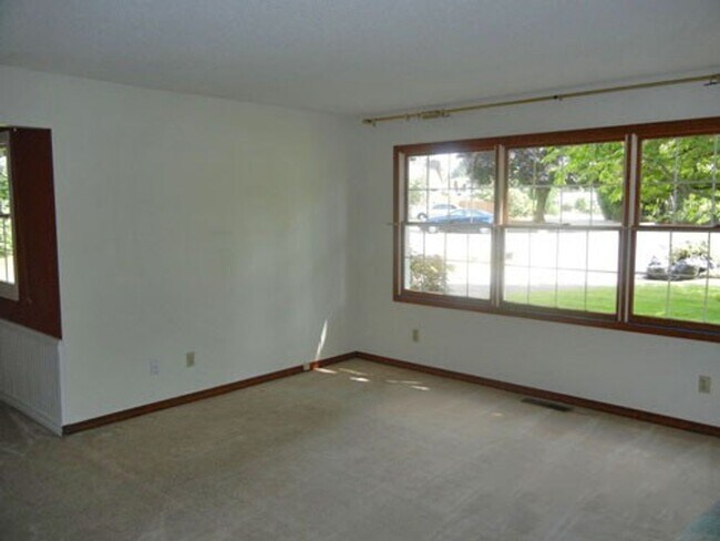 Building Photo - Great 3 Bedroom Ranch in Vancouver!