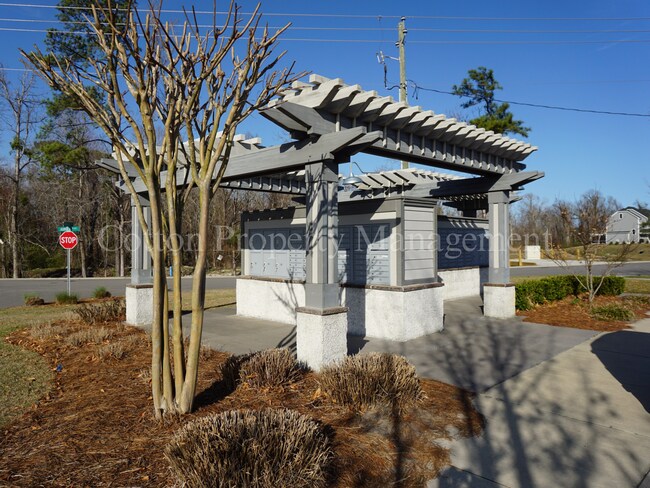 Building Photo - 33 Meon Ln