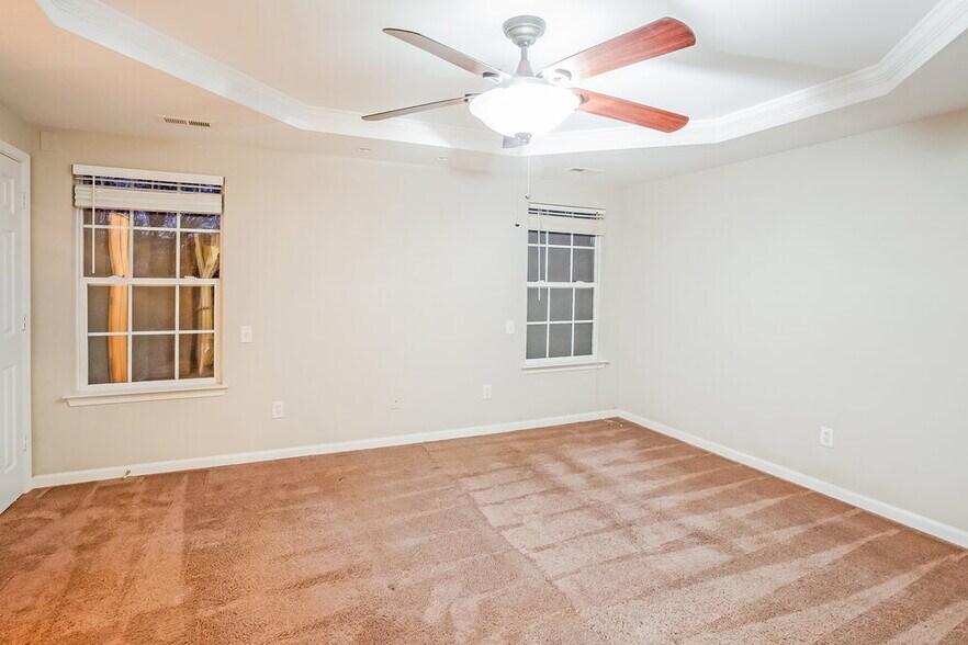 Building Photo - 1020 Duck Point Dr