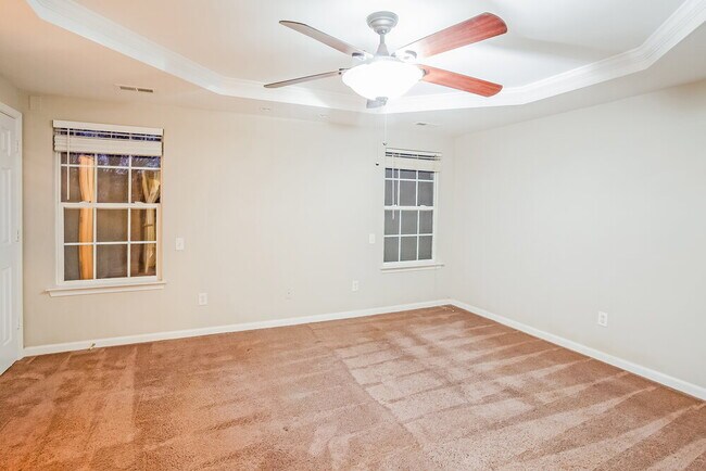 Building Photo - 1020 Duck Point Dr