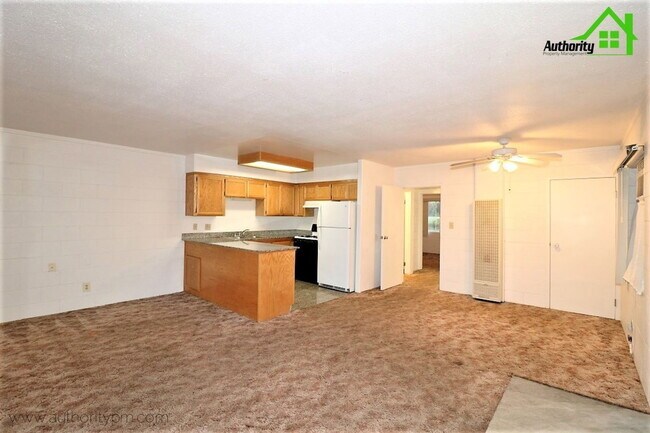 Building Photo - 6183 Verde Vale Ct