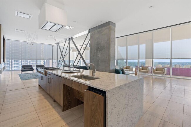 Building Photo - 301 West Ave