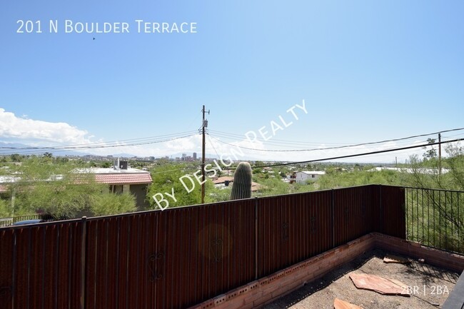 Building Photo - West Tucson Hillside 2 Bed 2 Bath SFR with...